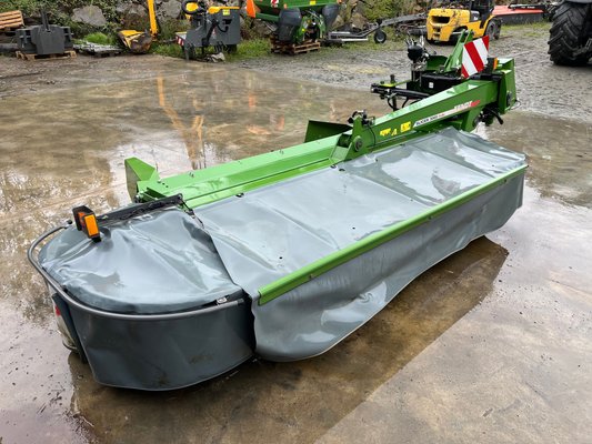 Faucheuse conditionneuse Fendt 3060 TLRC