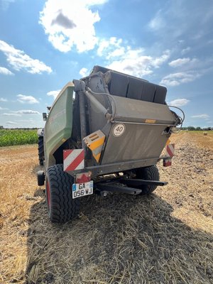 Presse à balles rondes Fendt ROTANA 160 V XTRA