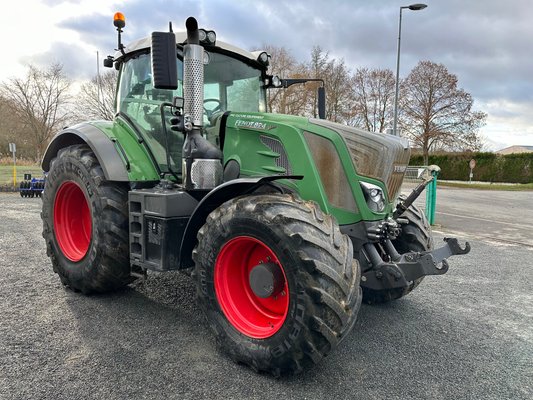 Tracteur agricole Fendt 824 S4 ProfiPlus - 240