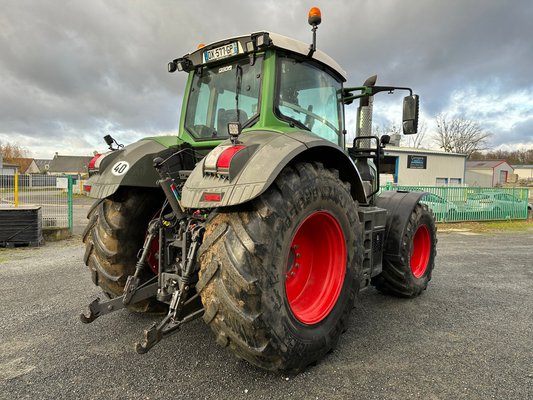 Tracteur agricole Fendt 824 S4 ProfiPlus - 240